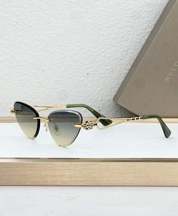 Picture of Bvlgari Sunglasses _SKUfw77096103fw